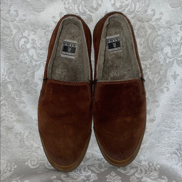Frye Women’s Rich Brown Suede Slip-Ons. Size 7.5 M - Picture 3 of 8